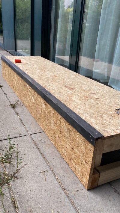 ledge waxed